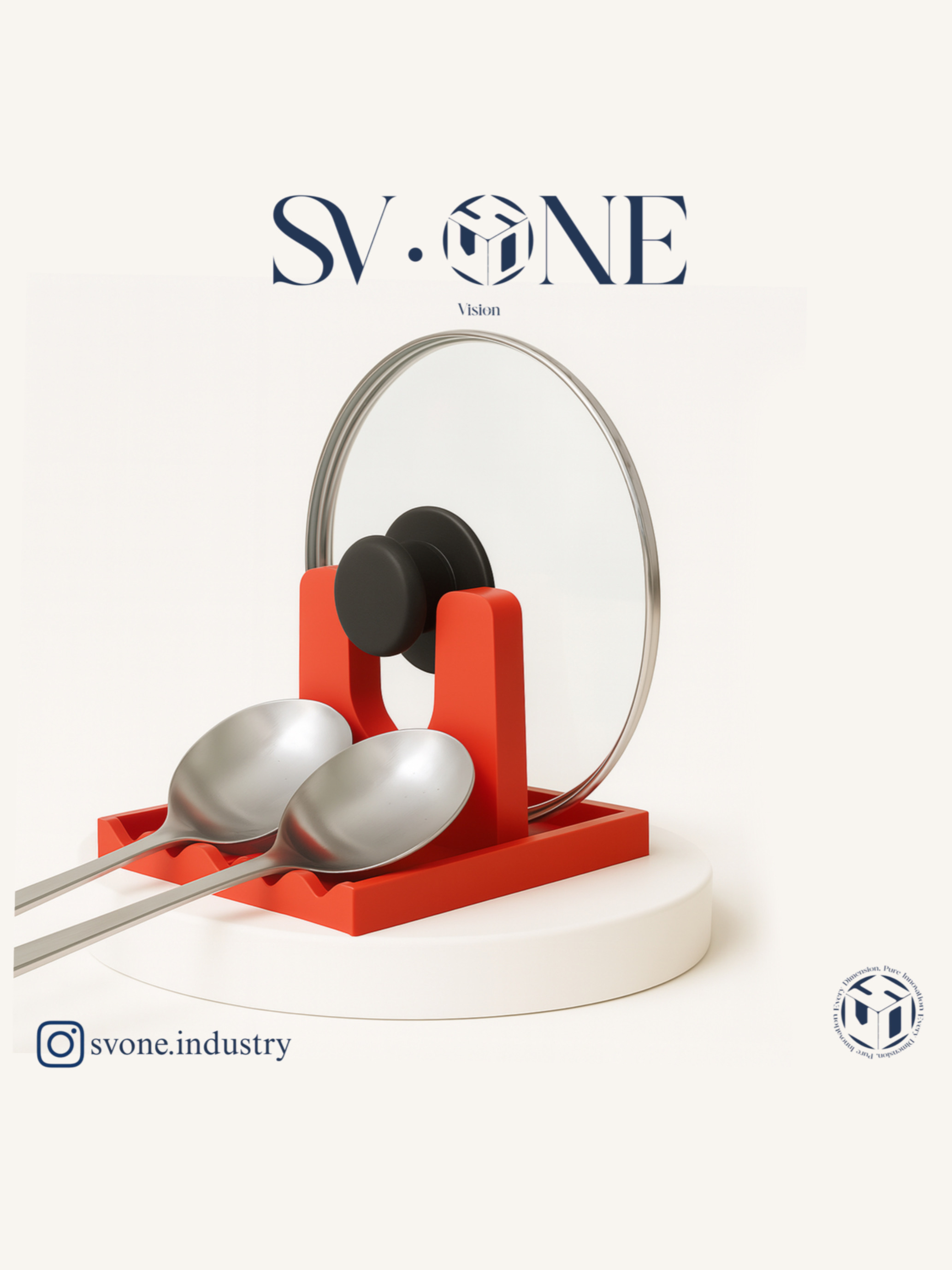 پایه نگهدارنده درب قابلمه و قاشق SV.ONE روی سطح سفید با طراحی مدرن و مقاوم در برابر حرارت