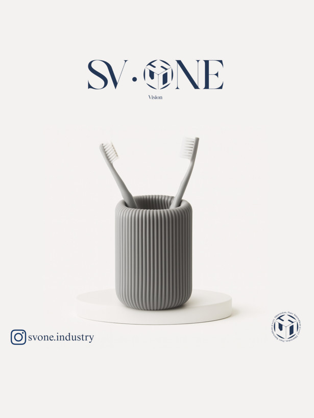 استند مسواک مینیمال SV.ONE با طراحی شیاردار و مدرن استند چندمنظوره SV.ONE برای نظمدهی وسایل شخصی
