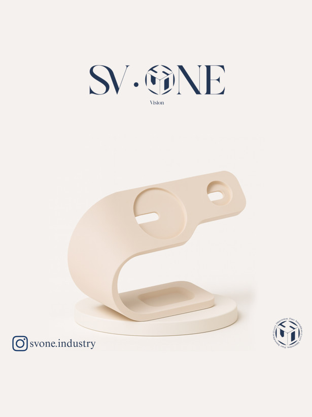 هولدر مگسیف SV.ONE مخصوص موبایل، ساعت هوشمند و ایرپاد استند شارژر سهکاره با طراحی ارگانیک و مینیمال SV.ONE پایه شارژ مدرن SV.ONE برای نظم میز کار و دکوراسیون مینیمال محصول سهکاره SV.ONE با فرم خمیده و طراحی لوکس