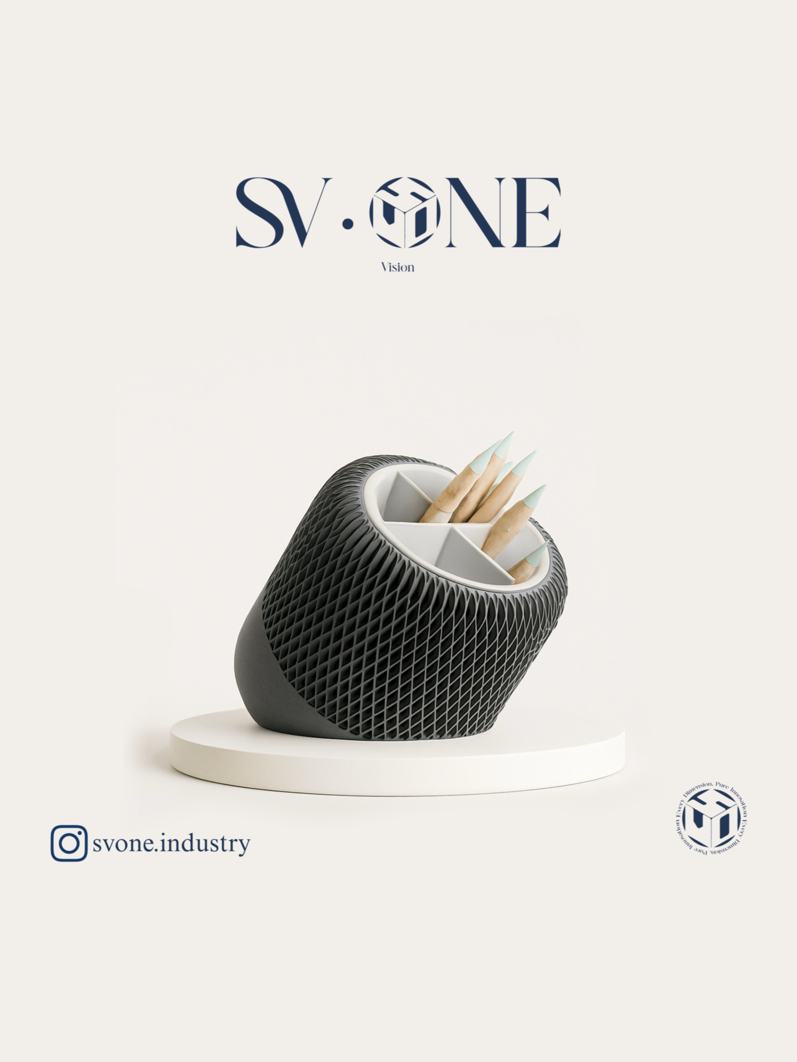 استند رومیزی مدرن SV.ONE برای نظم‌دهی  جاخودکاری و ارگانایزر رومیزی با طراحی خاص  استند چندمنظوره میز کار با بافت سه‌بعدی  پایه رومیزی مدرن با طراحی مینیمال و زاویه‌دار